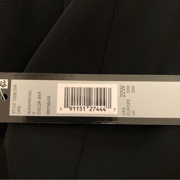 Tahari Arthur S. Levine Faille and Metallic Floral Fit-And-Flare Dress 22W NWT - Picture 12 of 14